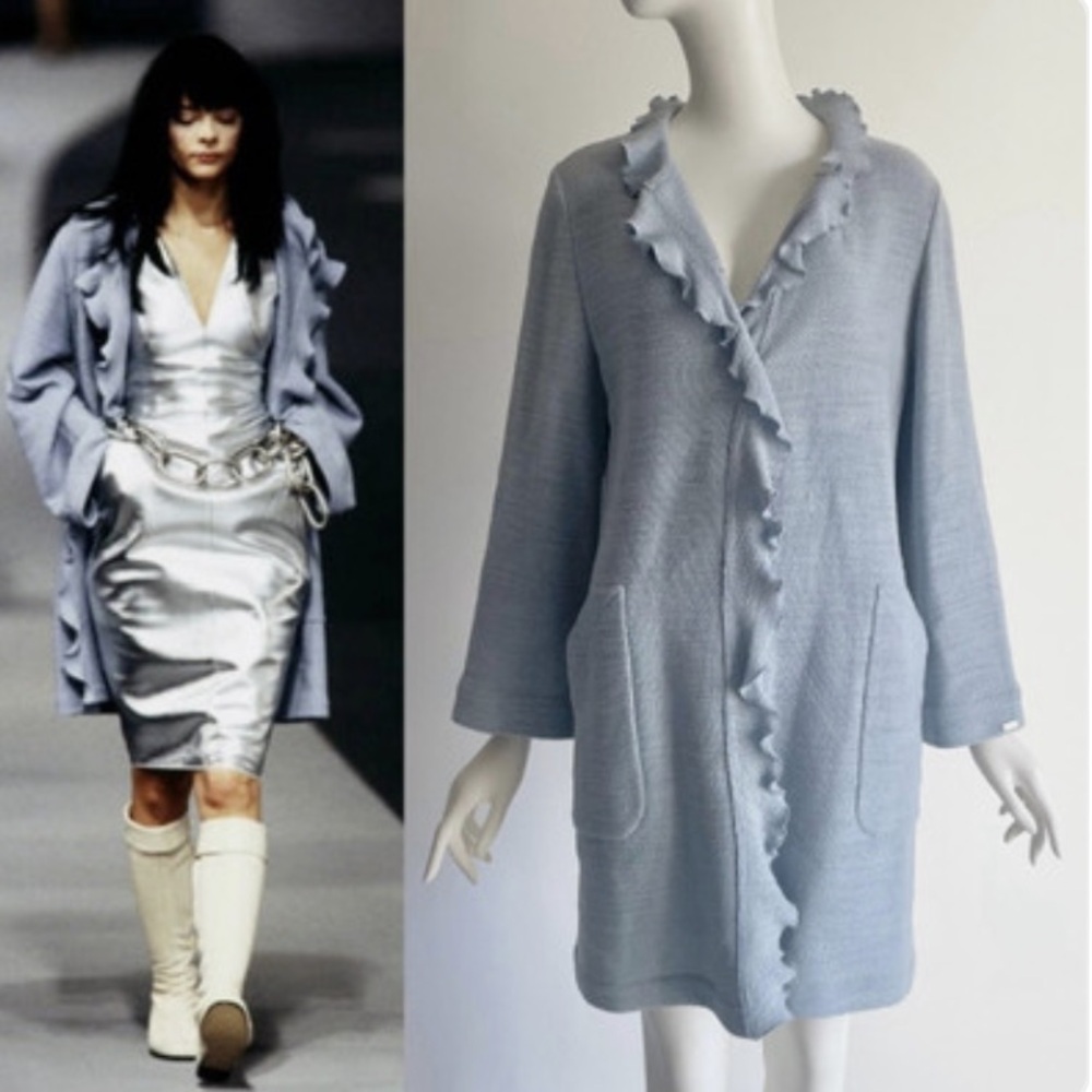 HIGE SALE!!!AUTHENTIC Chanel 99A F/W 1999 Runway
Light Blue Woven Wool Ruffle
